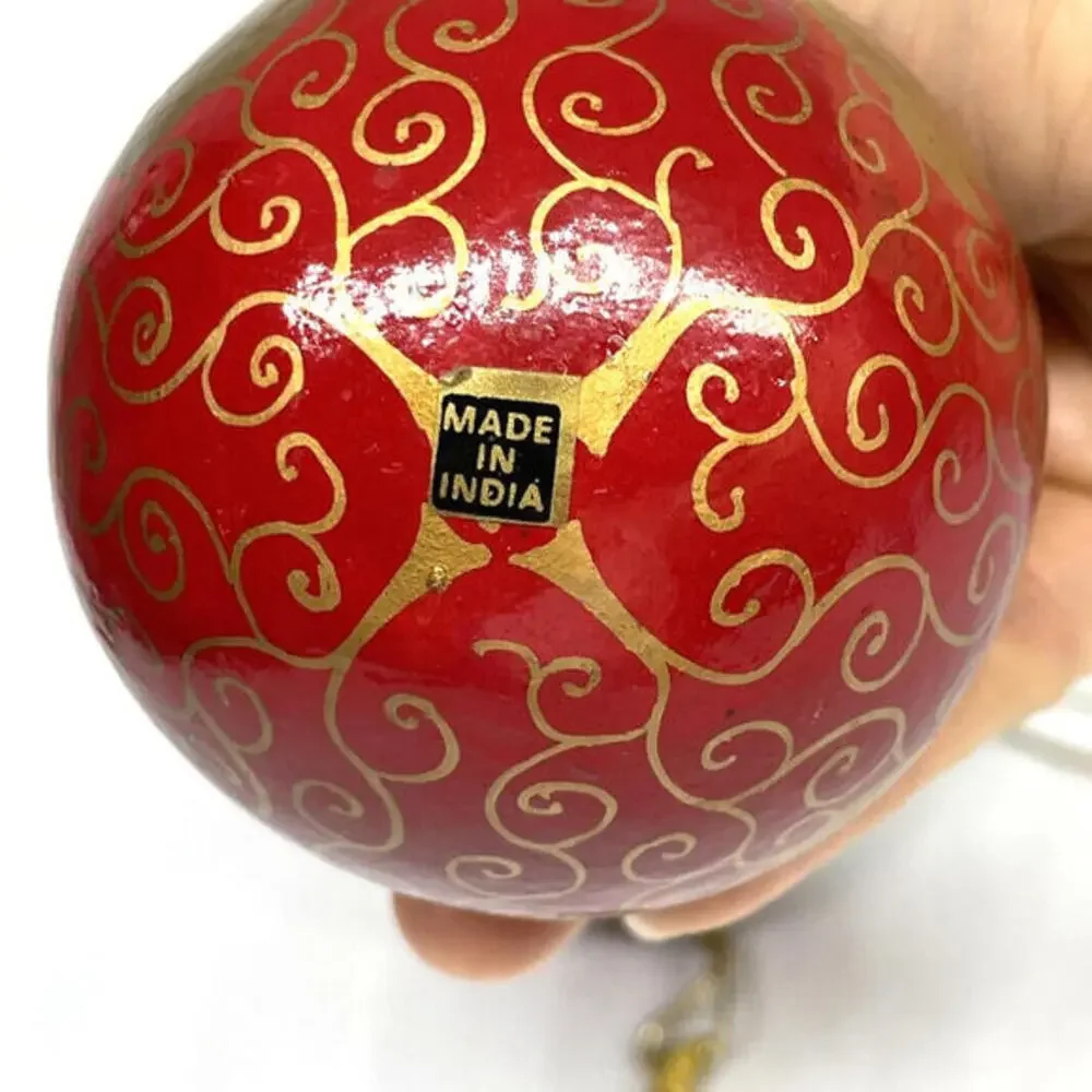 Vintage Hand Painted Wooden Christmas Ornaments LOT of 4‎